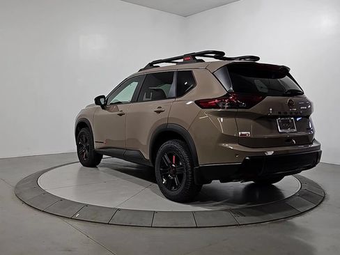 New 2026 Nissan Rogue SV AWD/4WD image 3