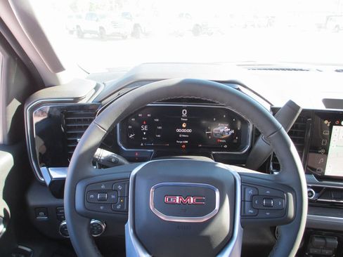 New 2026 GMC Sierra 2500 SLT w/ SLT Premium Package image 22