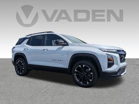 New 2026 Chevrolet Equinox RS w/ Convenience Package III FWD image 3