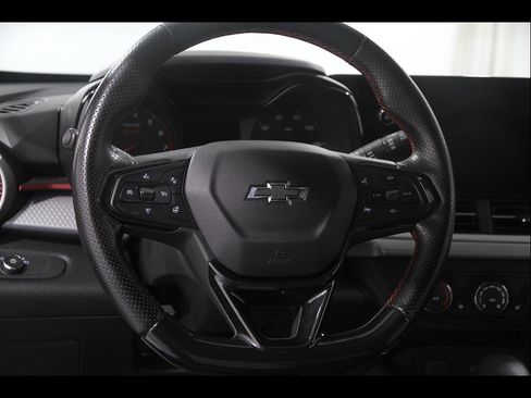 Used 2024 Chevrolet Trax RS w/ Driver Confidence Package FWD image 7