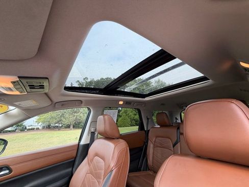 Certified 2024 Nissan Pathfinder Platinum w/ Cargo Package FWD image 26
