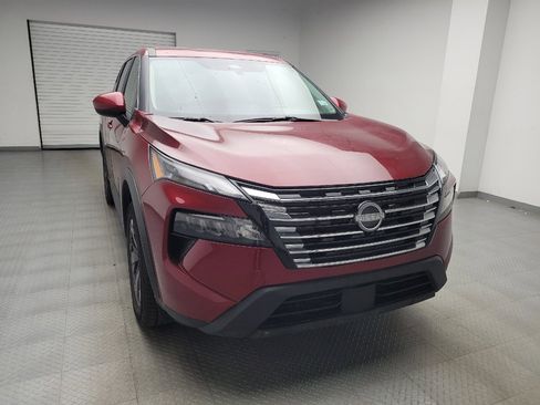 Used 2025 Nissan Rogue SV AWD/4WD image 14