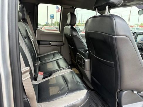 Used 2018 Ford F150 XLT w/ Equipment Group 302A Luxury AWD/4WD image 14