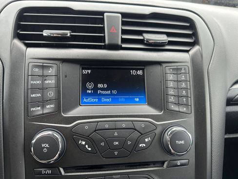 Used 2018 Ford Fusion SE image 14