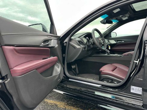 New 2025 Cadillac CT4 V w/ Technology Package image 18