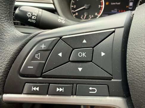 Used 2023 Nissan Altima 2.5 SV AWD/4WD image 27