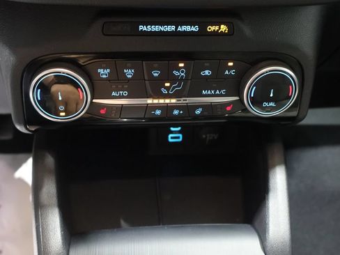 Used 2022 Ford Escape SE w/ Convenience Package AWD/4WD image 26