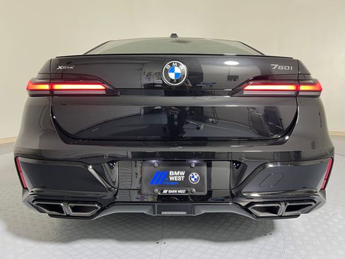 New 2026 BMW 760i xDrive image 10