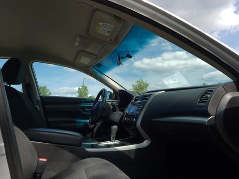 Used 2015 Nissan Altima 2.5 S w/ Power Driver Seat Package FWD image 16