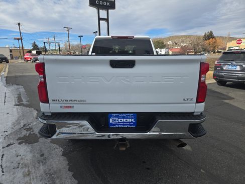 Used 2024 Chevrolet Silverado 2500 LTZ w/ LTZ Convenience Package image 4