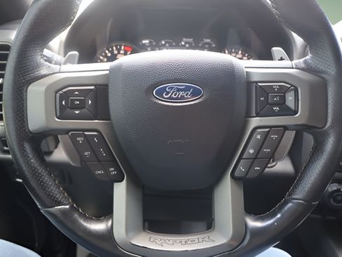Used 2020 Ford F150 Raptor w/ Equipment Group 802A Luxury AWD/4WD image 24