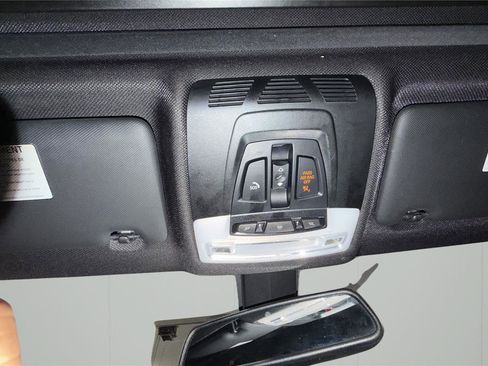 Used 2018 BMW 330i Sedan w/ Convenience Package RWD image 21