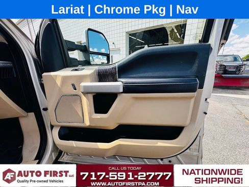 Used 2017 Ford F250 Lariat w/ Chrome Package image 28