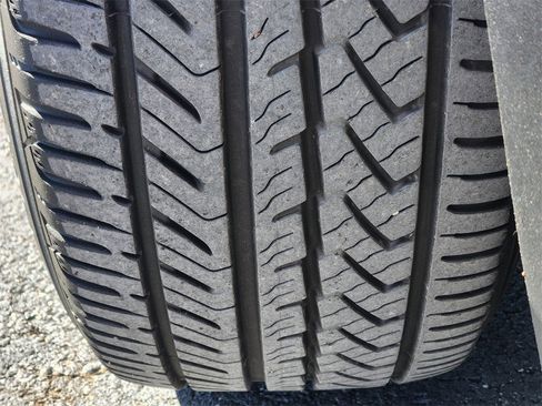 Used 2021 Tesla Model Y 2WD image 12