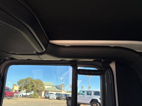 Used 2023 Jeep Gladiator Rubicon w/ LED Lighting Group image 45