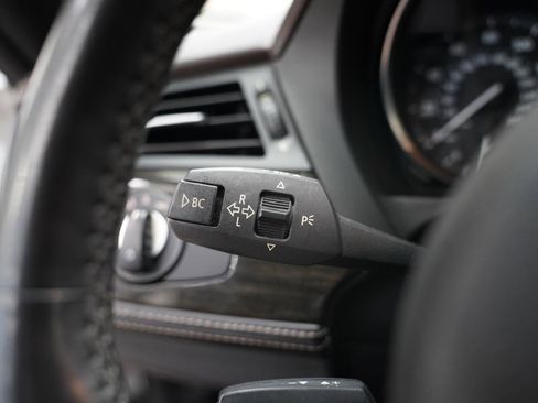 Used 2012 BMW Z4 sDrive28i RWD image 14