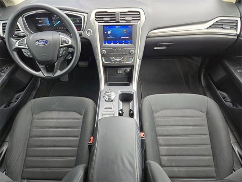 Used 2020 Ford Fusion SE image 21