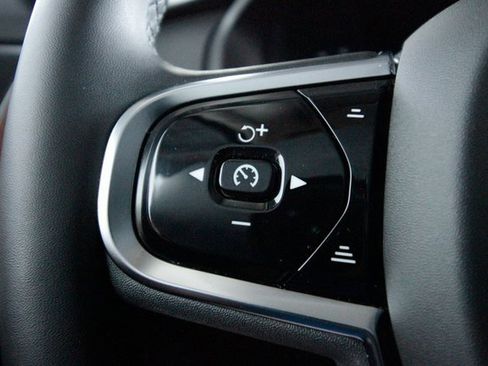 Certified 2024 Volvo XC90 B5 Plus image 21