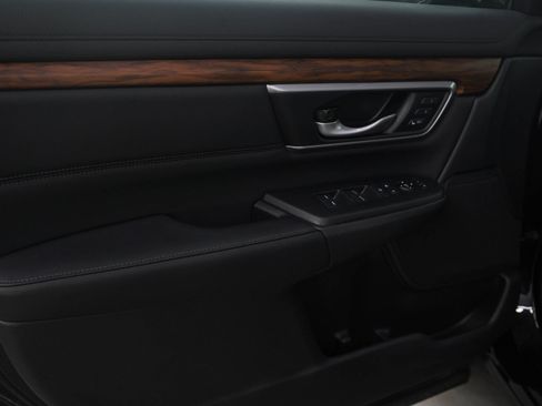 Used 2020 Honda CR-V Touring image 24