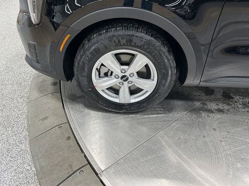 New 2026 Kia Sorento LX FWD image 29