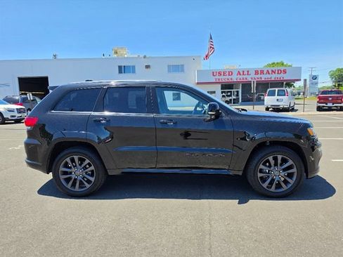 Used 2019 Jeep Grand Cherokee High Altitude AWD/4WD image 8