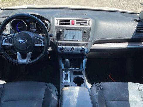Used 2016 Subaru Outback 2.5i Limited AWD/4WD image 28