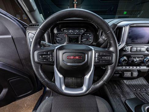 Used 2020 GMC Sierra 1500 Elevation w/ Elevation Value Package AWD/4WD image 18