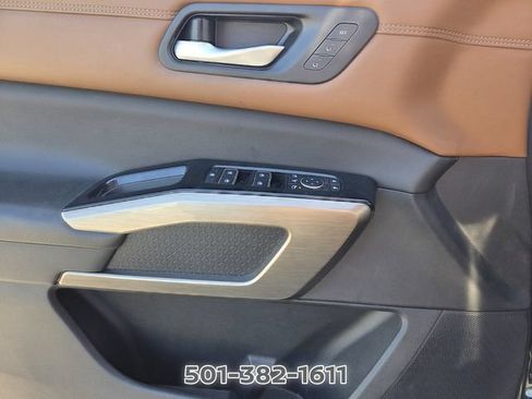 Used 2022 Nissan Pathfinder Platinum w/ Cargo Package FWD image 27