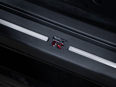 Used 2021 Nissan GT-R Premium AWD/4WD image 58