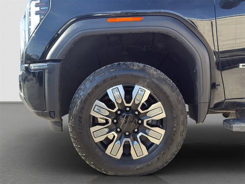 Used 2025 GMC Sierra 3500 Denali w/ Denali Reserve Package image 4