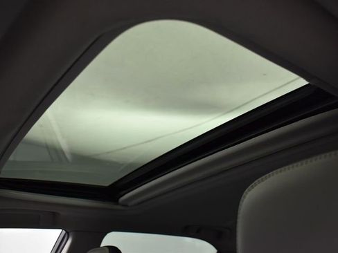 Used 2017 Toyota Camry XSE w/ Moonroof Package image 31