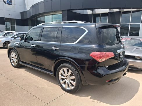 Used 2011 INFINITI QX56 4WD w/ Deluxe Touring Pkg image 7