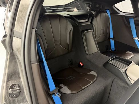 Used 2019 BMW i8 Coupe AWD/4WD image 28