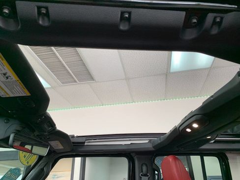 Used 2024 Jeep Wrangler Unlimited Rubicon 392 image 27