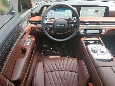 Used 2024 Genesis G90 3.5T AWD/4WD image 21