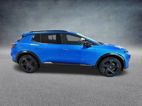 New 2026 Chevrolet Equinox EV RS AWD/4WD image 5