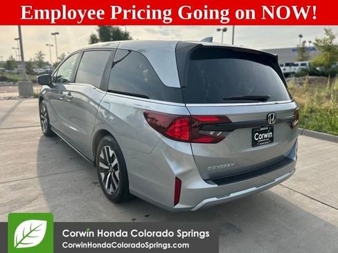 New 2025 Honda Odyssey EX-L image 8