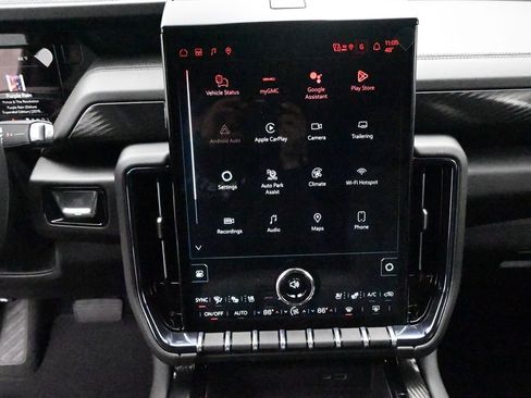 New 2026 GMC Yukon XL AT4 w/ AT4 Premium Plus Package AWD/4WD image 9