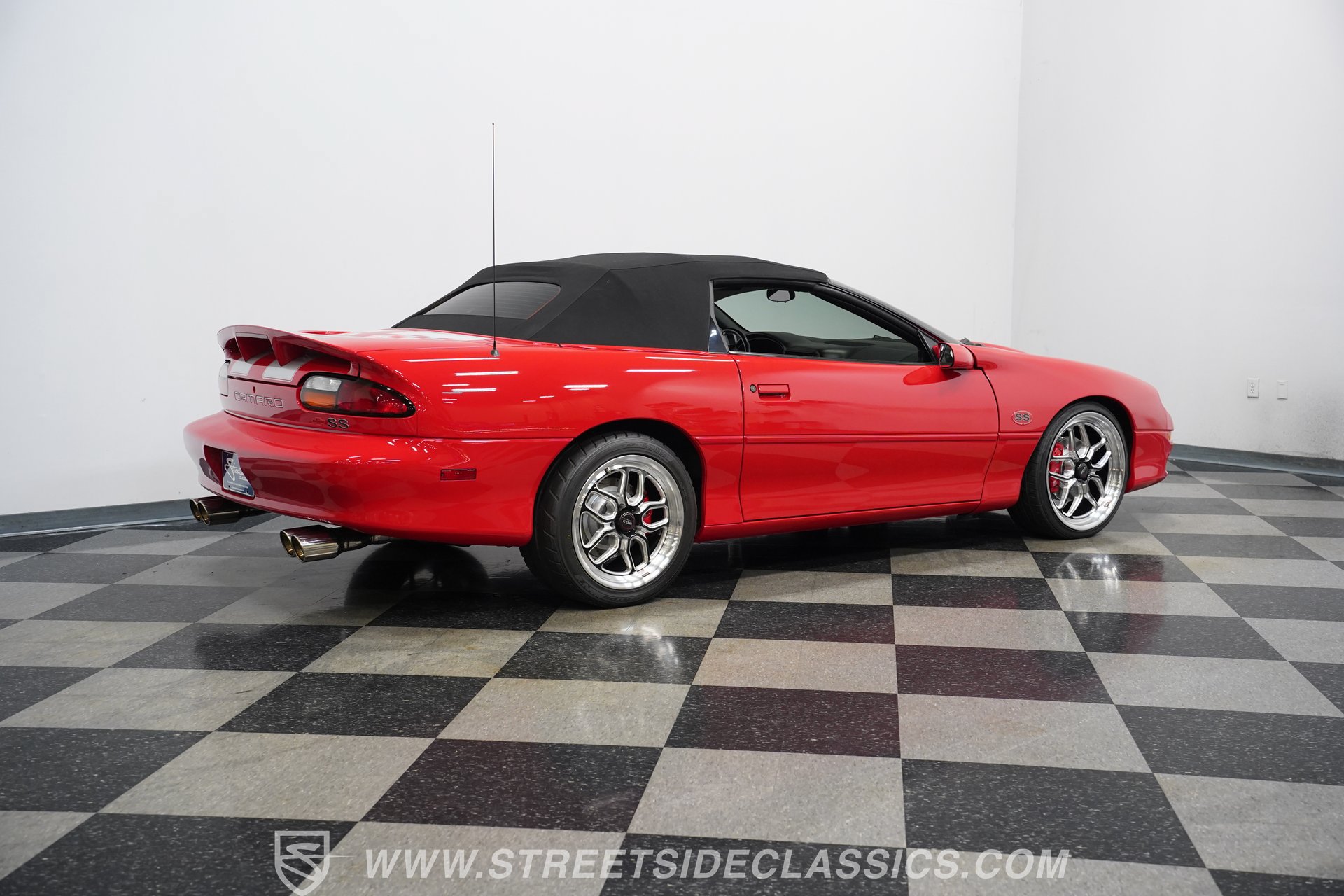 Used 2002 Chevrolet Camaro Z28 w/ SS Performance/Appearance Pkg RWD image 13