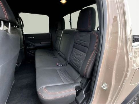 Used 2023 Nissan Frontier PRO-4X w/ Technology Package image 16