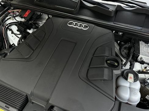Used 2019 Audi Q7 3.0T Premium w/ Cold Weather Package image 43