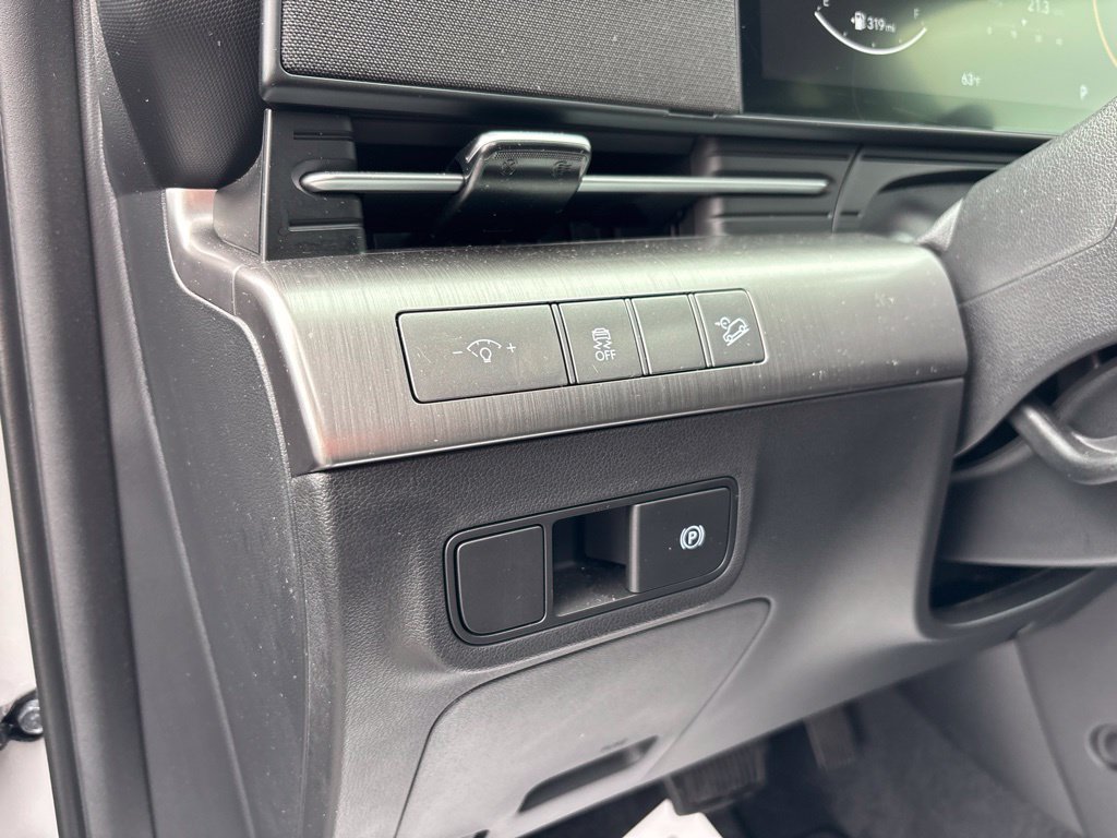 New 2026 Hyundai Kona SEL Premium AWD/4WD image 17