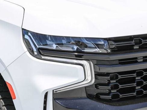 Used 2023 Chevrolet Tahoe Z71 w/ Luxury Package AWD/4WD image 10