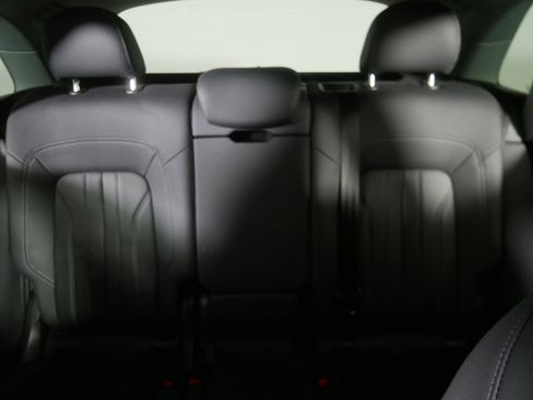 Used 2023 Audi Q5 2.0T Premium w/ Convenience Package image 13