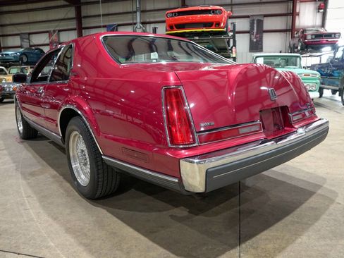 Used 1990 Lincoln Mark VII LSC RWD image 6