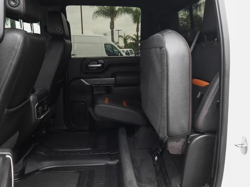 Used 2022 GMC Sierra 2500 AT4 w/ AT4 Premium Plus Package AWD/4WD image 48