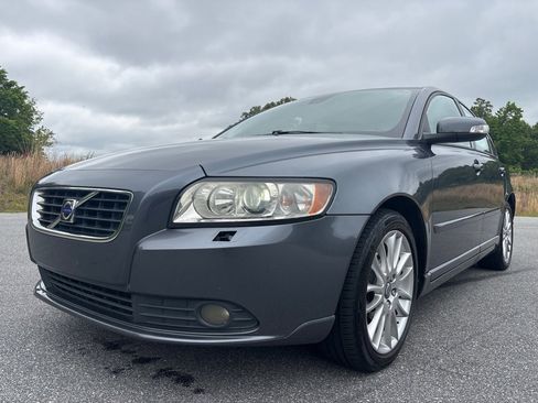 Used 2009 Volvo S40 2.4i FWD image 8