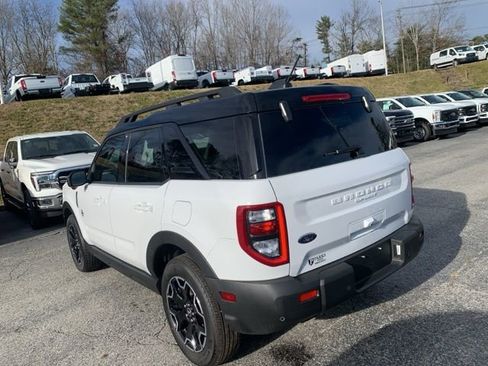 New 2025 Ford Bronco Sport Outer Banks w/ Outer Banks Tech Package+ image 6