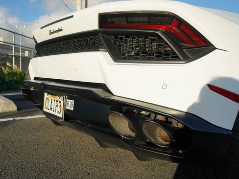 Used 2019 Lamborghini Huracan LP 580-2 RWD image 24