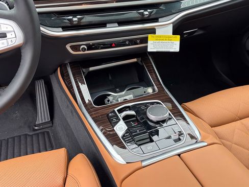 New 2026 BMW X7 xDrive40i image 29